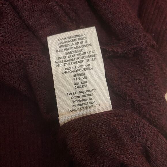 We The Free Free People S Oversized V-Neck Top | Wine Soft Boho Tee T-shirt - Picture 7 of 8